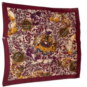 Vintage Echo 100% Wool Scarf w Heraldic Design